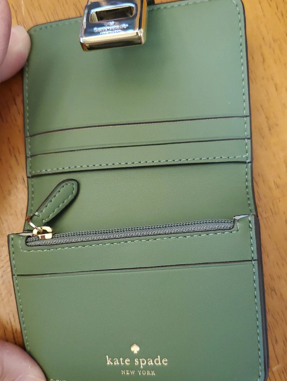kate spade  pebbled leather card case with turn lock